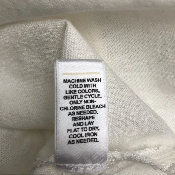 ⭐️NEW⭐️Versona White Linen Puff Sleeve Top - Picture 10 of 11